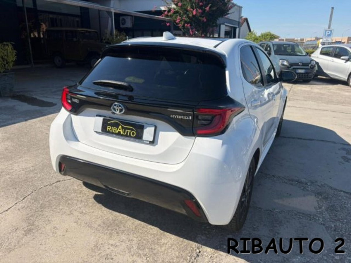 Toyota Yaris 1.5 Hybrid 5 porte Style (10)