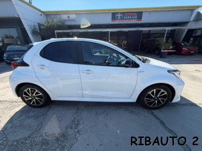 Toyota Yaris 1.5 Hybrid 5 porte Style (3)