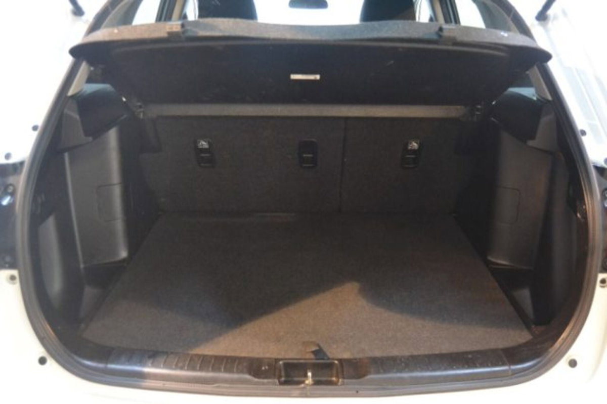 Suzuki Vitara 1.0 Boosterjet Cool (5)