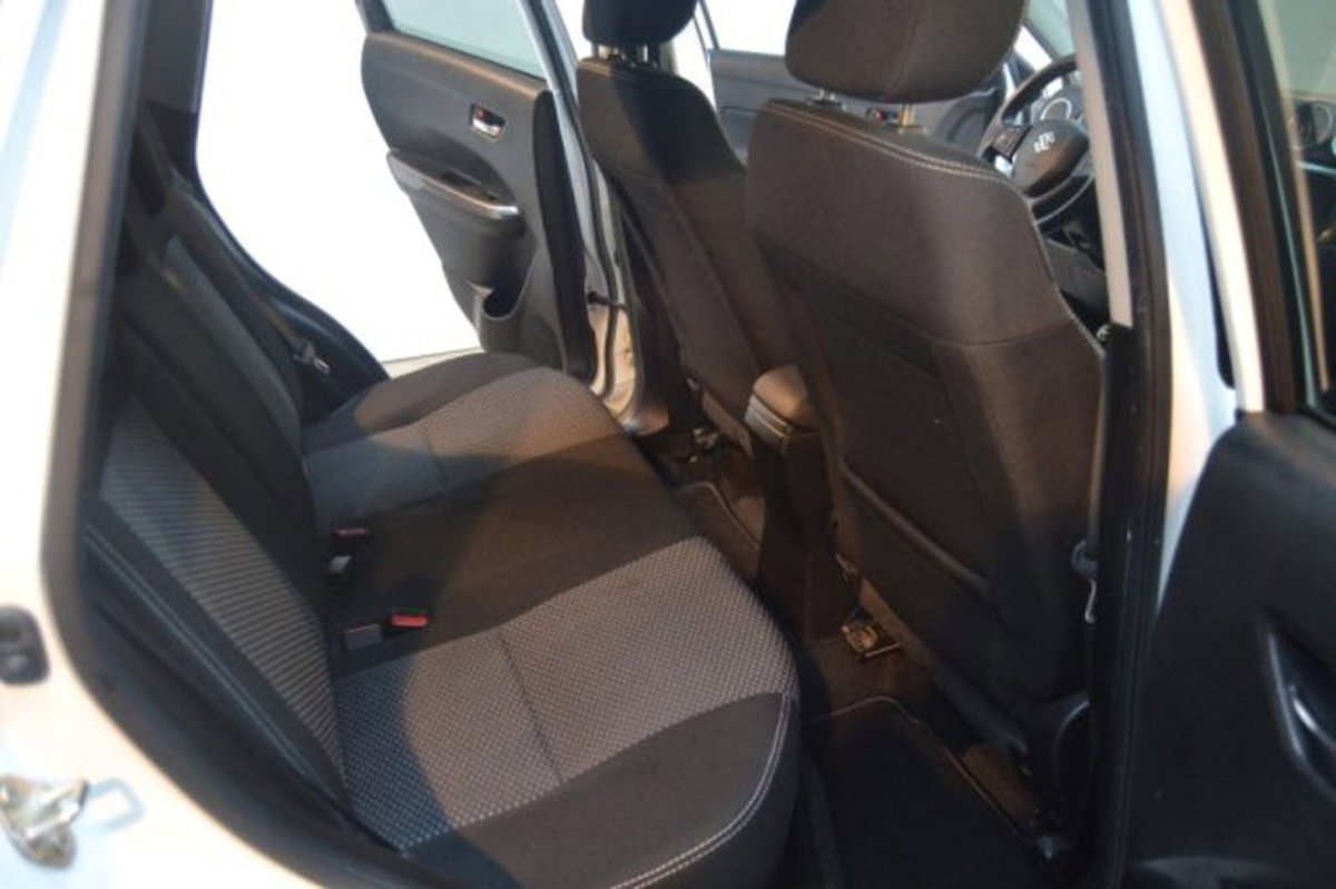 Suzuki Vitara 1.0 Boosterjet Cool (6)