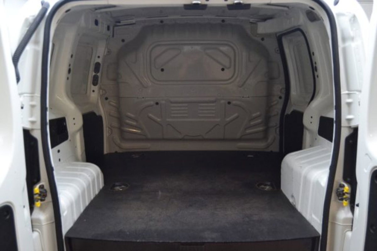 Fiat Fiorino 1.4 8V CNG 70CV Cargo SX (5)