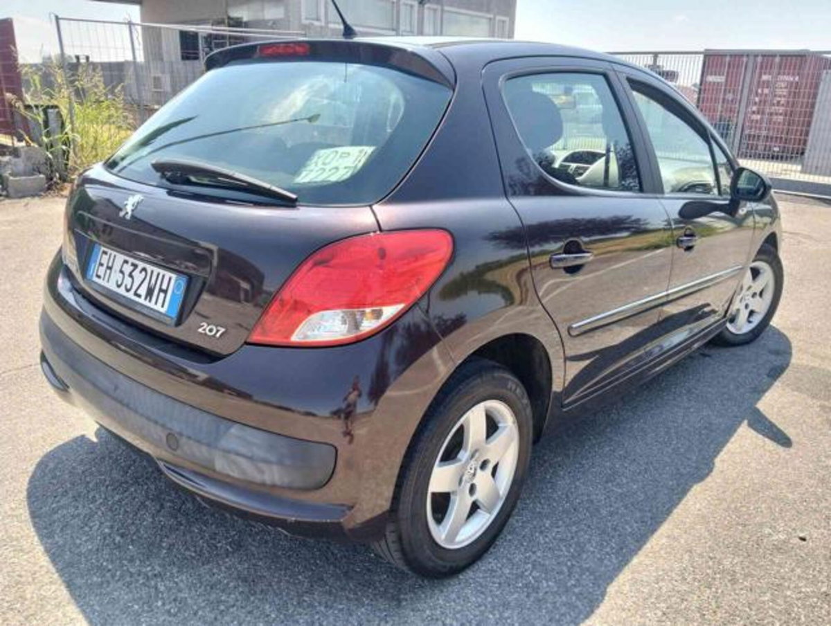 Peugeot 207 VTi 95CV 5p. Active (3)