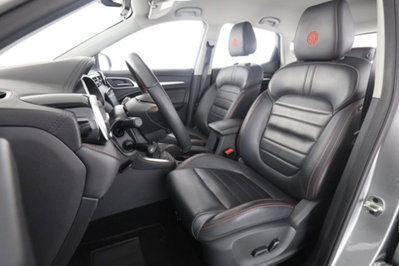 Mg ZS ZS 1.5 Luxury (2)