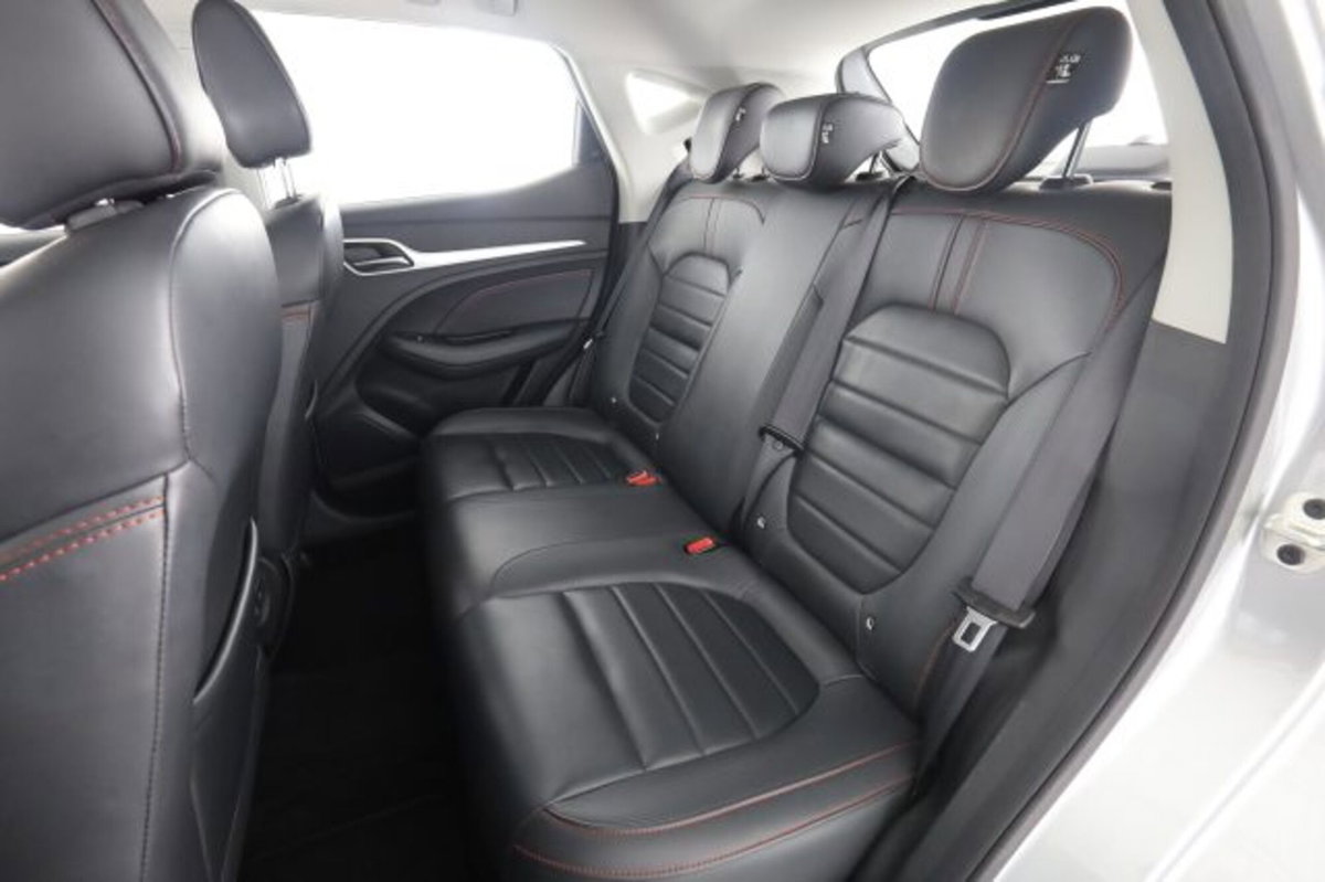 Mg ZS ZS 1.5 Luxury (3)