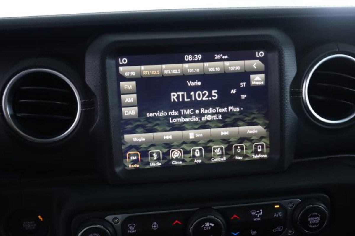 Jeep Wrangler Unlimited 2.2 Mjt II Sahara (11)