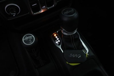 Jeep Wrangler Unlimited 2.2 Mjt II Sahara (14)
