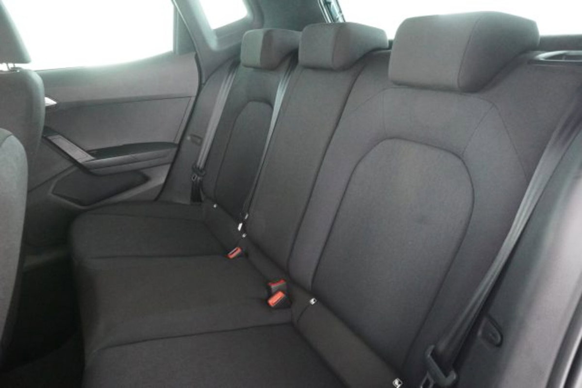 SEAT Arona 1.0 EcoTSI 115 CV DSG FR (3)