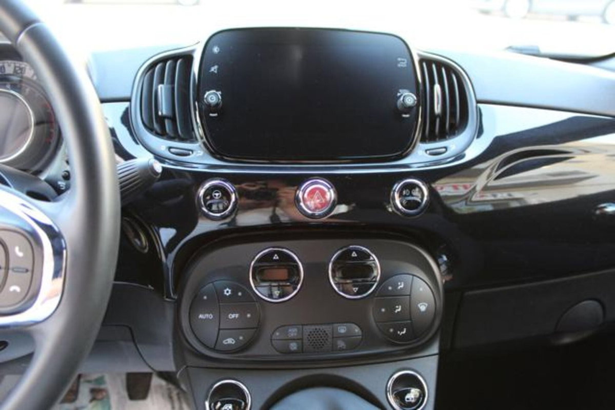 Fiat 500 1.0 Hybrid Red (11)