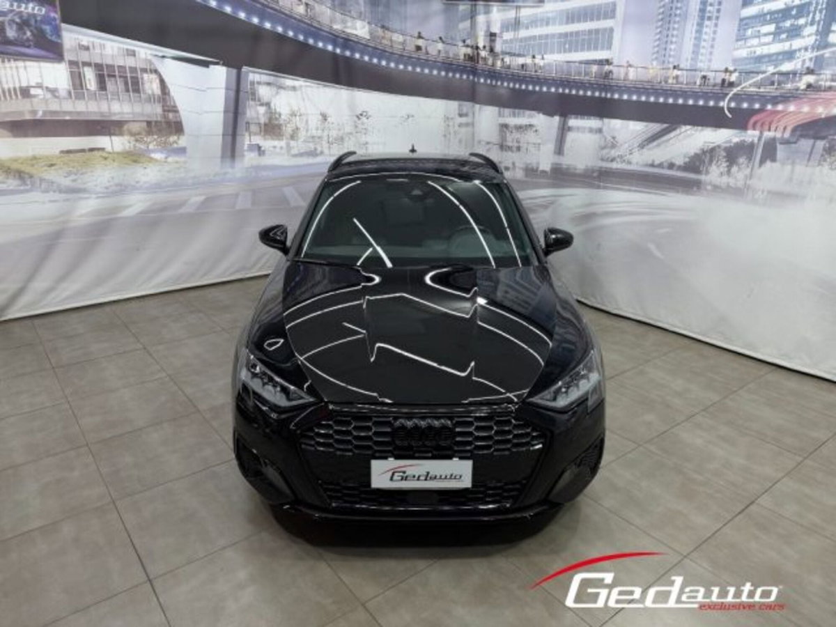 Audi A3 Sportback 30 TFSI S line edition (2)