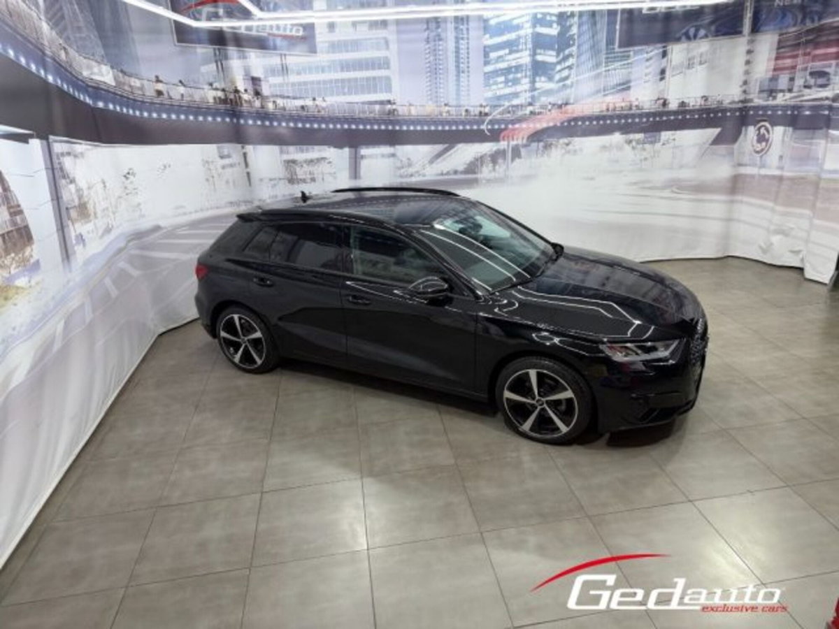 Audi A3 Sportback 30 TFSI S line edition (4)