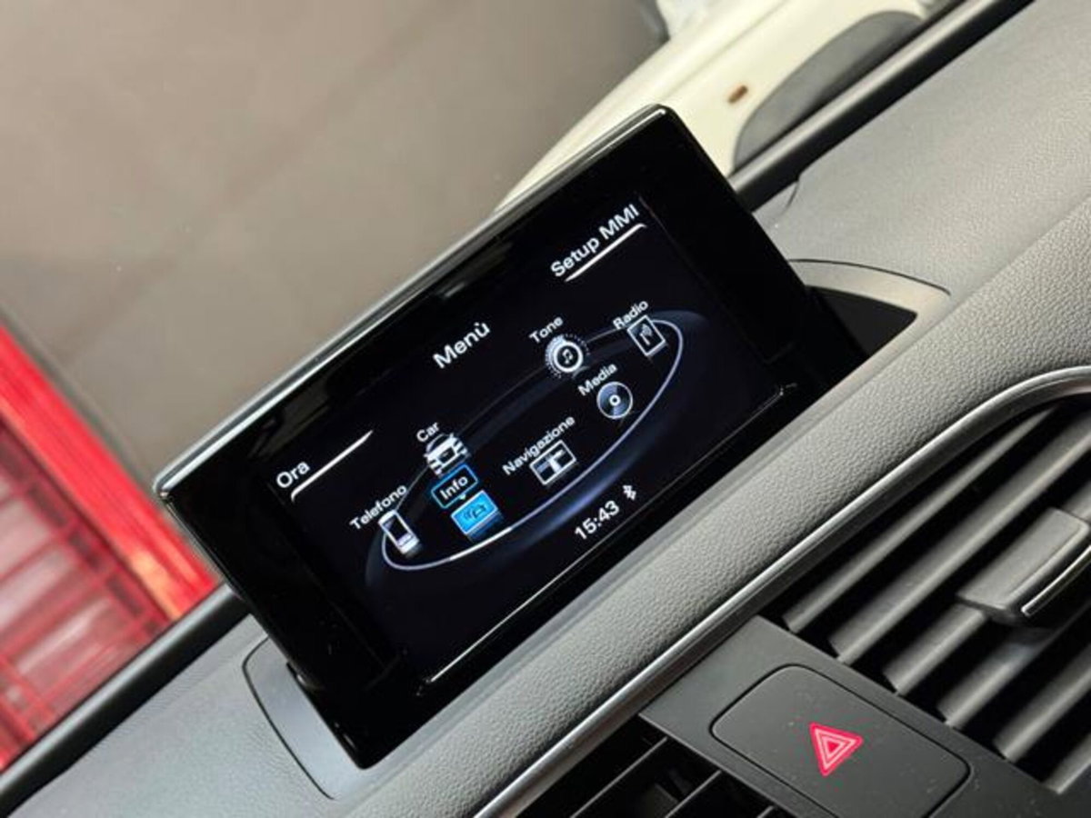 Audi Q3 2.0 TDI quattro Business (14)