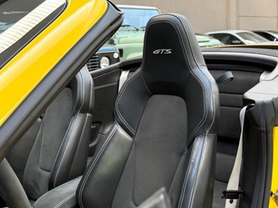Porsche 911 Cabrio Cabrio 3.0 Carrera 4 GTS (11)
