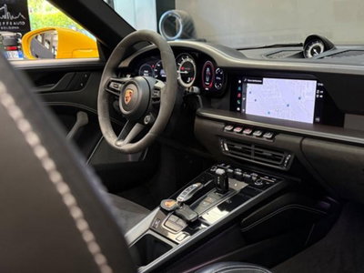 Porsche 911 Cabrio Cabrio 3.0 Carrera 4 GTS (15)