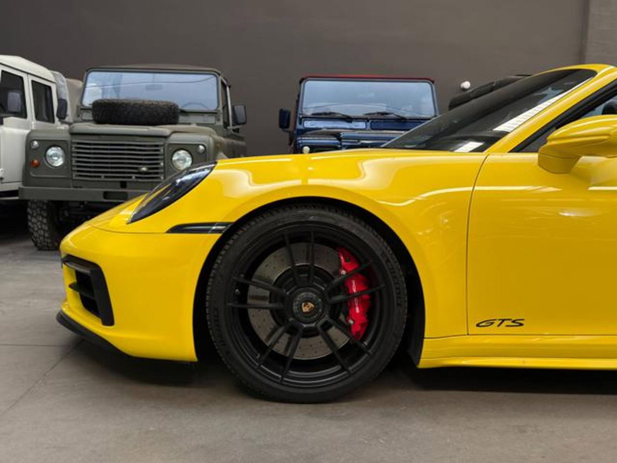 Porsche 911 Cabrio Cabrio 3.0 Carrera 4 GTS (7)