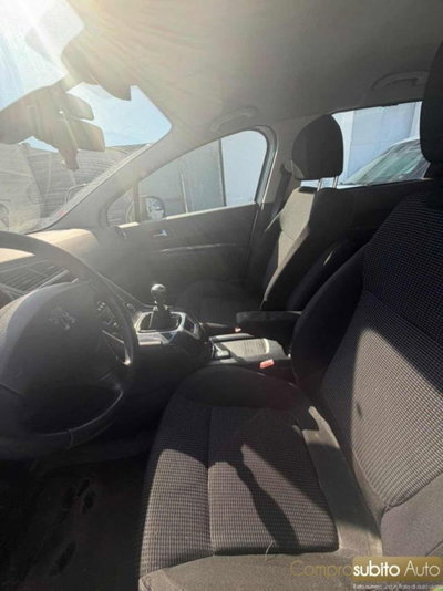 Peugeot 5008 1.6 HDi 112CV Business (10)