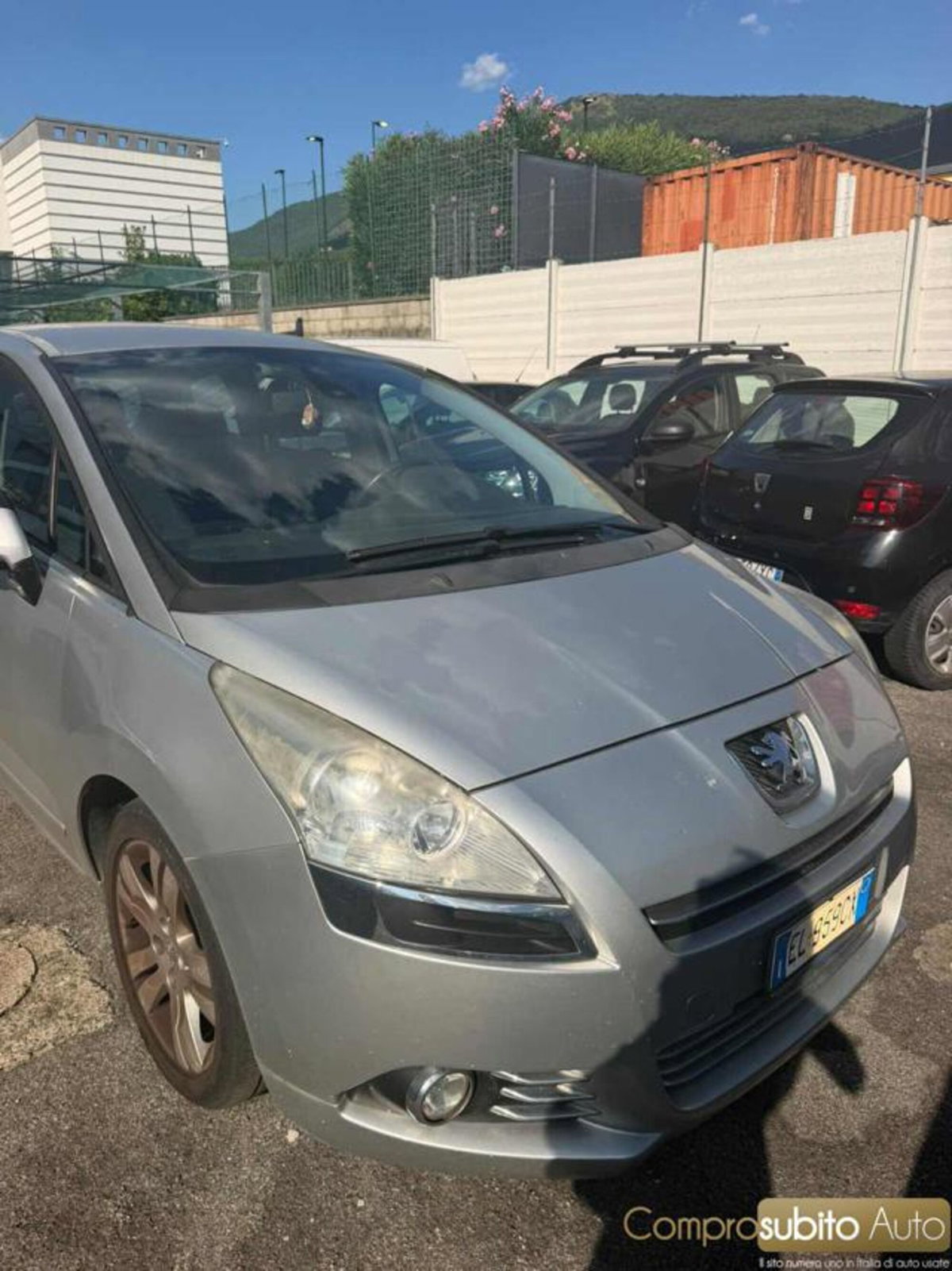 Peugeot 5008 1.6 HDi 112CV Business (2)