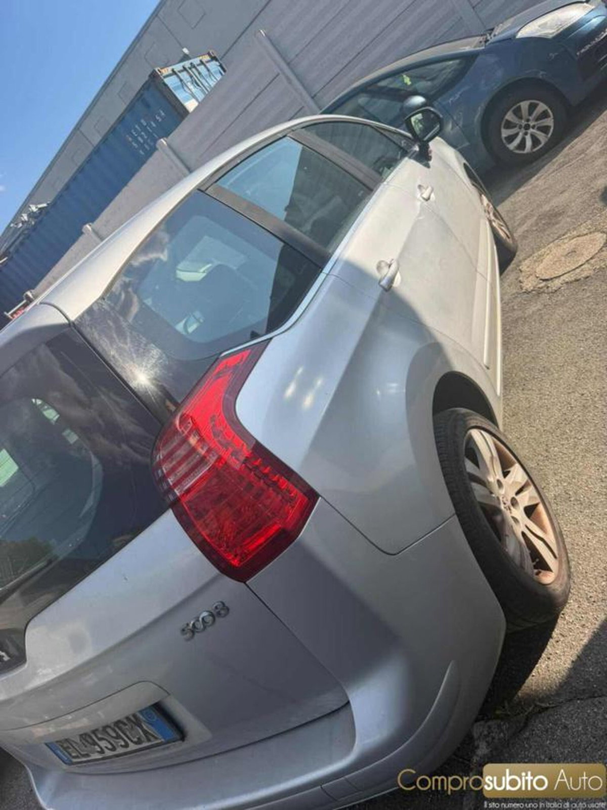 Peugeot 5008 1.6 HDi 112CV Business (3)