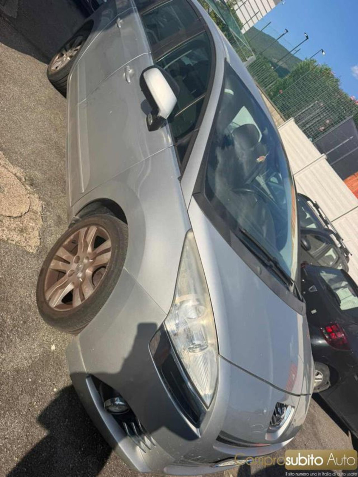 Peugeot 5008 1.6 HDi 112CV Business (5)