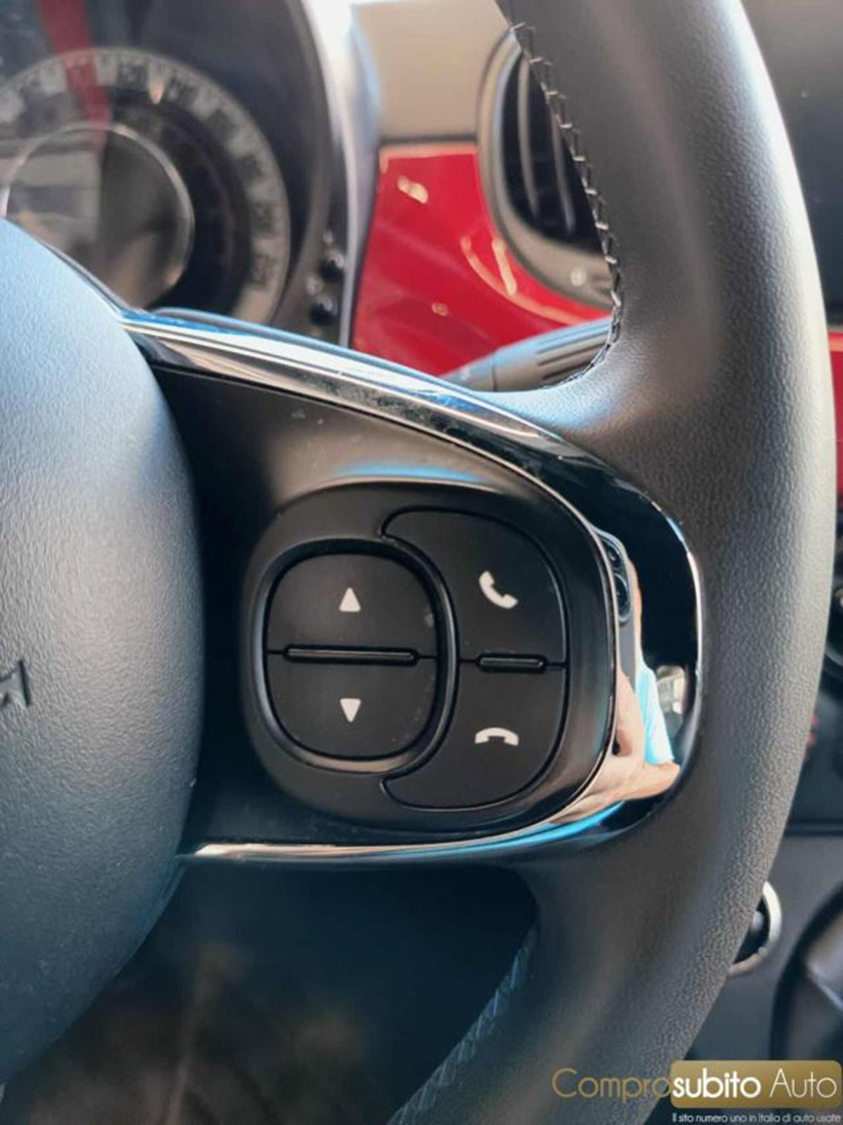 Fiat 500 1.0 Hybrid Red (19)