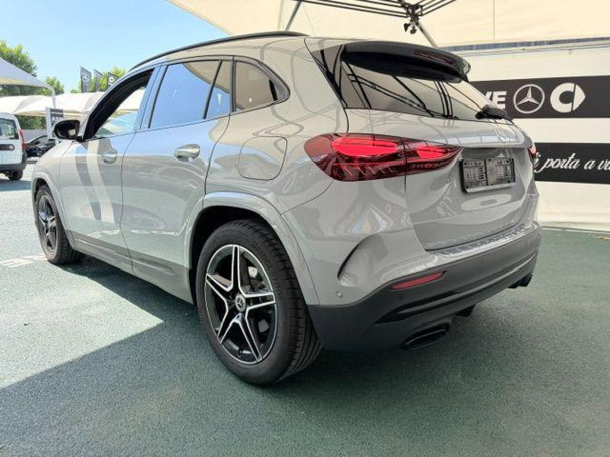 Mercedes-Benz GLA SUV 200 d AMG Line Premium Plus 4matic auto (4)