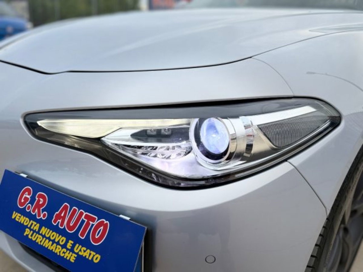Alfa Romeo Giulia 2.2 Turbodiesel 190 CV AT8 Sprint (14)