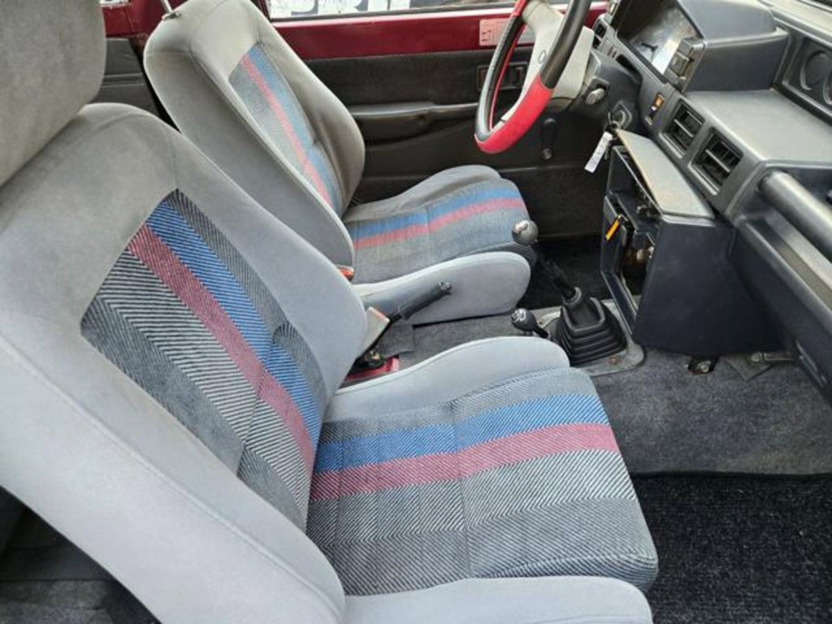 Daihatsu Feroza 1.6i cat Resin-top DX (5)
