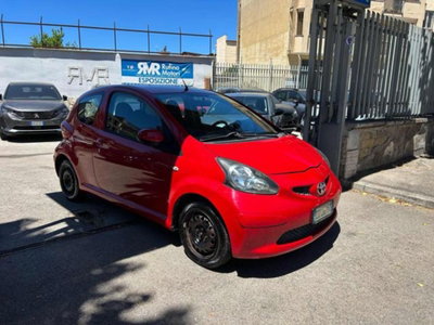 Toyota Aygo 1.turbodiesel 3 porte Sol (2)