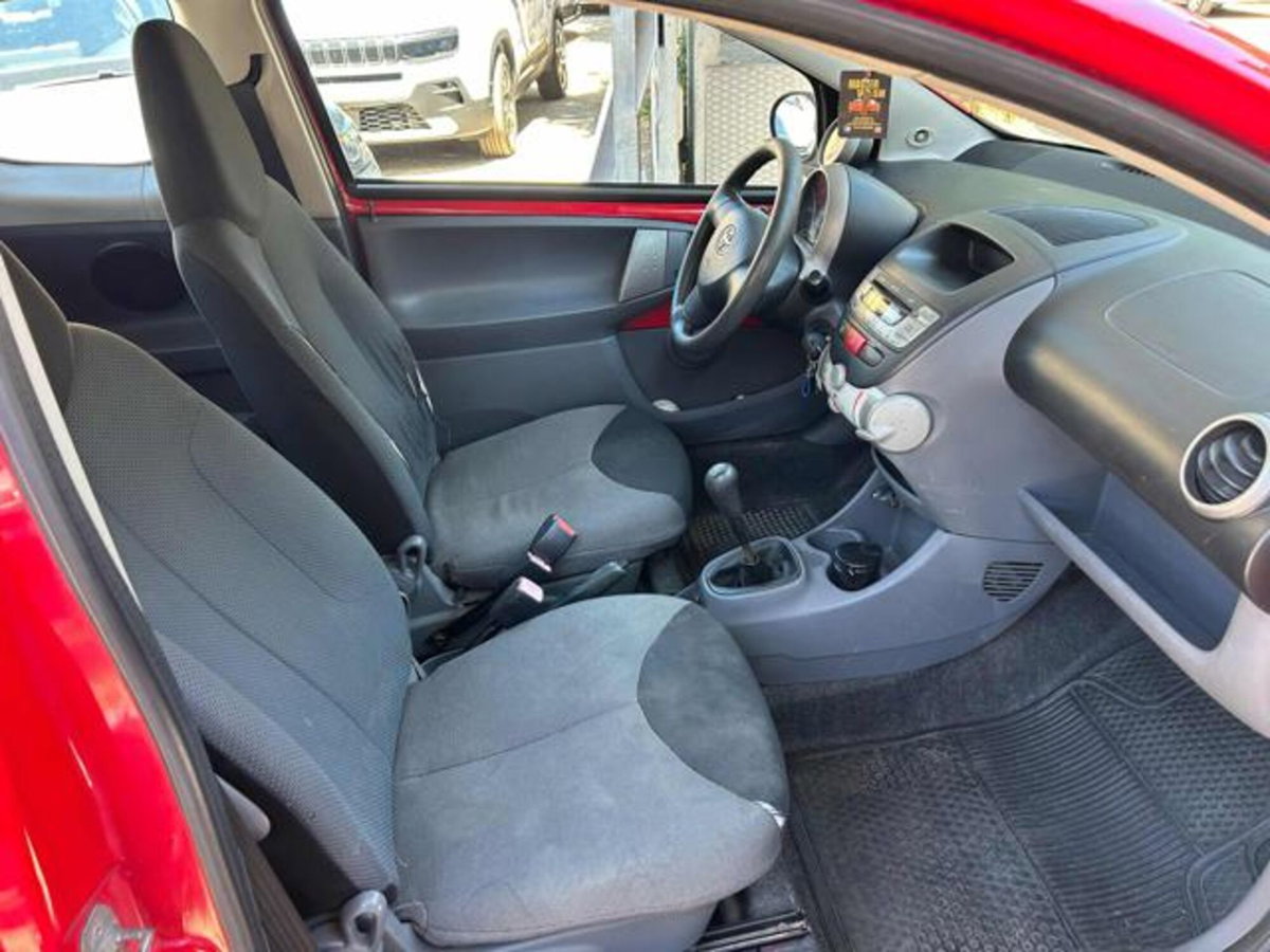 Toyota Aygo 1.turbodiesel 3 porte Sol (9)