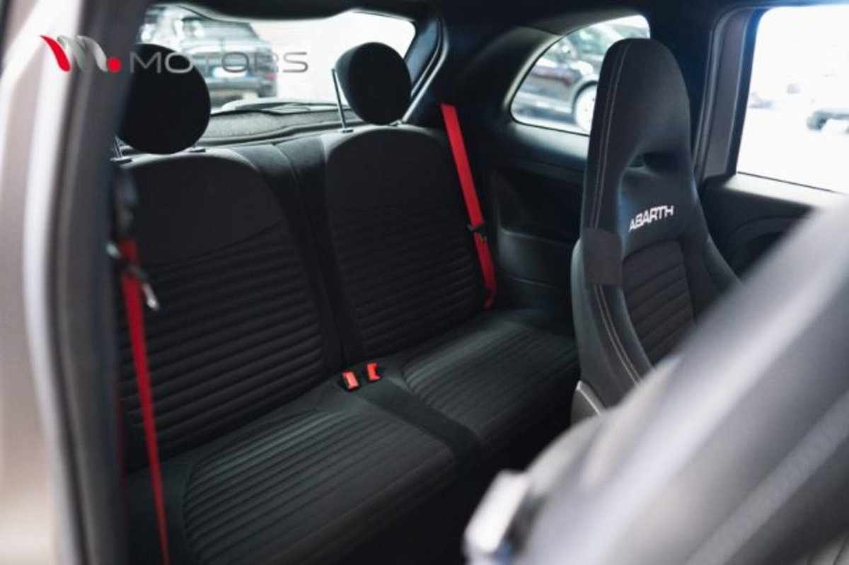 Abarth 595 595 1.4 Turbo T-Jet 180 CV Competizione (12)