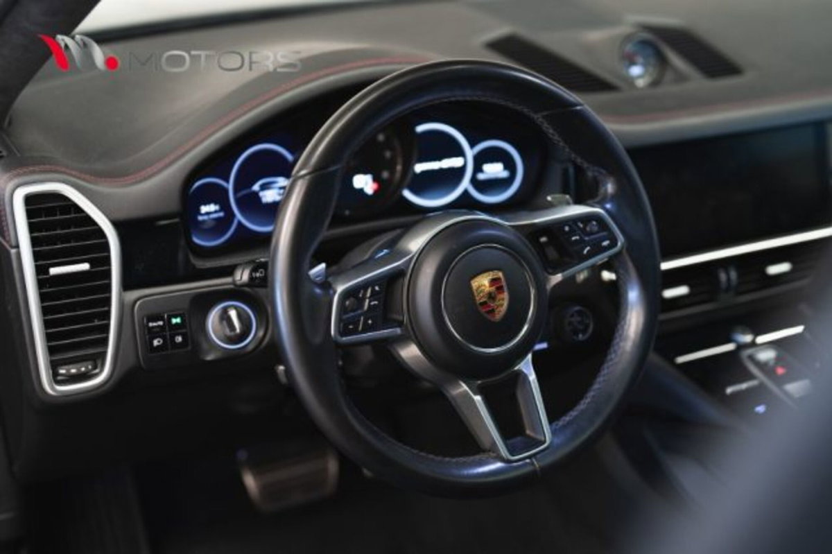 Porsche Cayenne Coupé 4.0 GTS (18)
