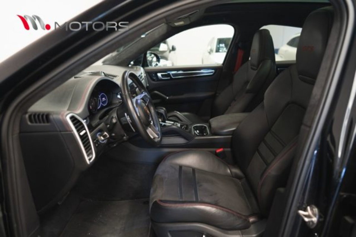 Porsche Cayenne Coupé 4.0 GTS (8)