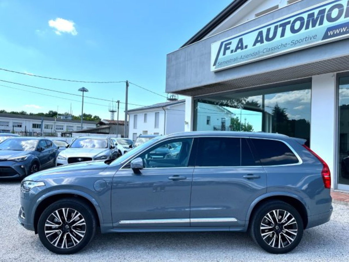 Volvo XC90 T8 Recharge AWD Plug-in Hybrid aut. 7 posti Core (10)