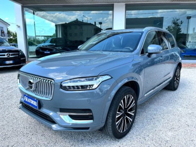 Volvo XC90 T8 Recharge AWD Plug-in Hybrid aut. 7 posti Core (2)