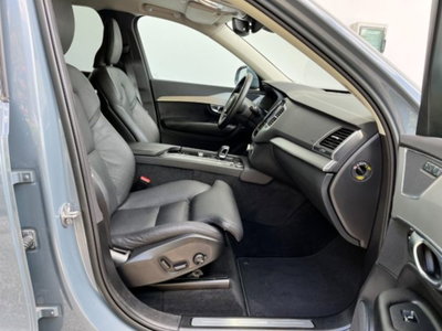 Volvo XC90 T8 Recharge AWD Plug-in Hybrid aut. 7 posti Core (7)