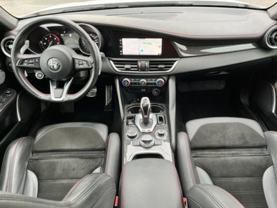 Alfa Romeo Giulia 2.2 Turbodiesel 210 CV AT8 AWD Q4 Estrema (6)