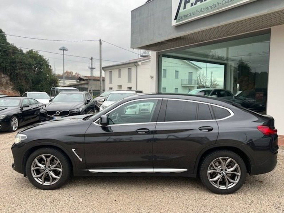 BMW X4 xDrive20d xLine (10)