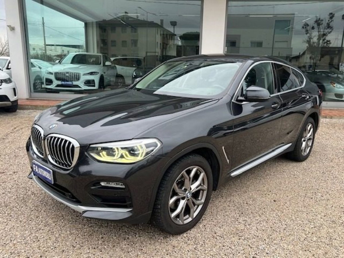BMW X4 xDrive20d xLine (2)
