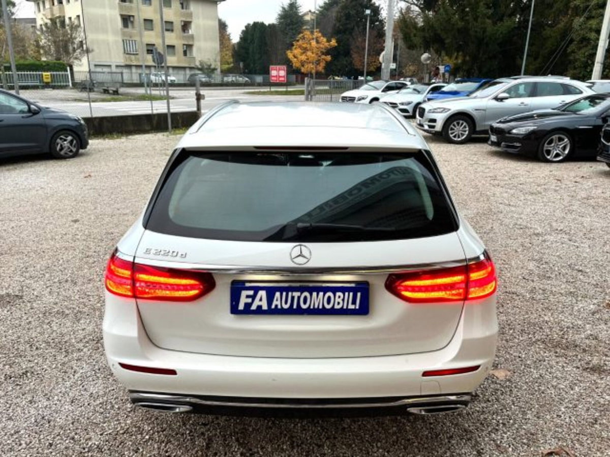 Mercedes-Benz Classe E Station Wagon 220 d 4Matic Auto Sport All-Terrain (15)