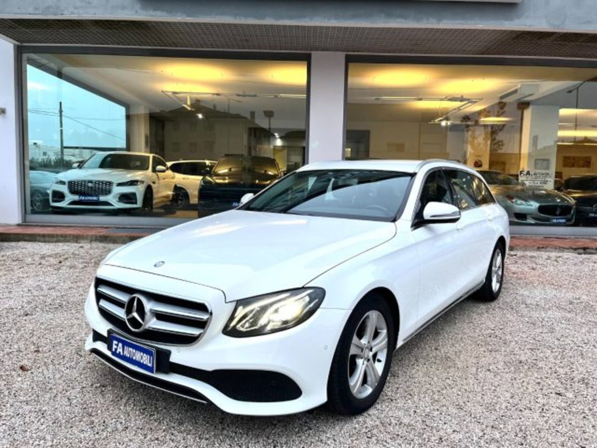 Mercedes-Benz Classe E Station Wagon 220 d 4Matic Auto Sport All-Terrain (2)