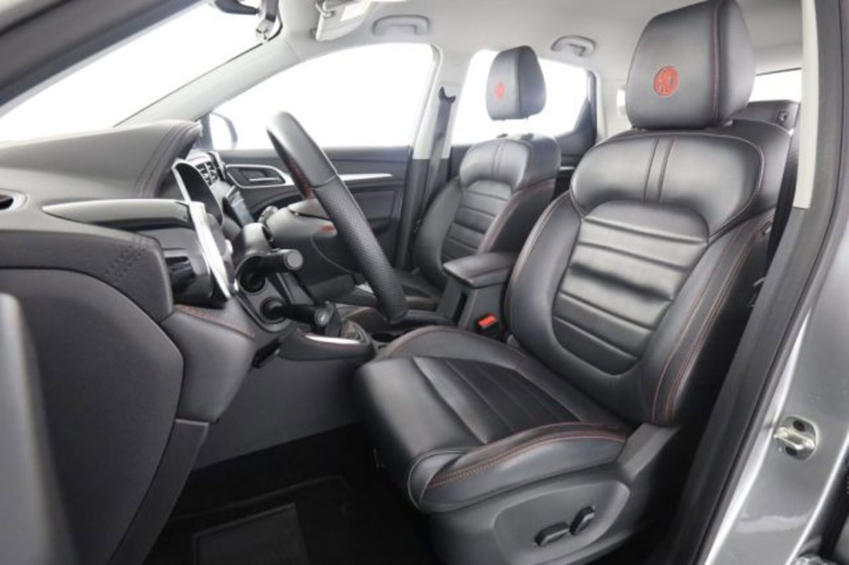 Mg ZS ZS 1.5 Luxury (2)
