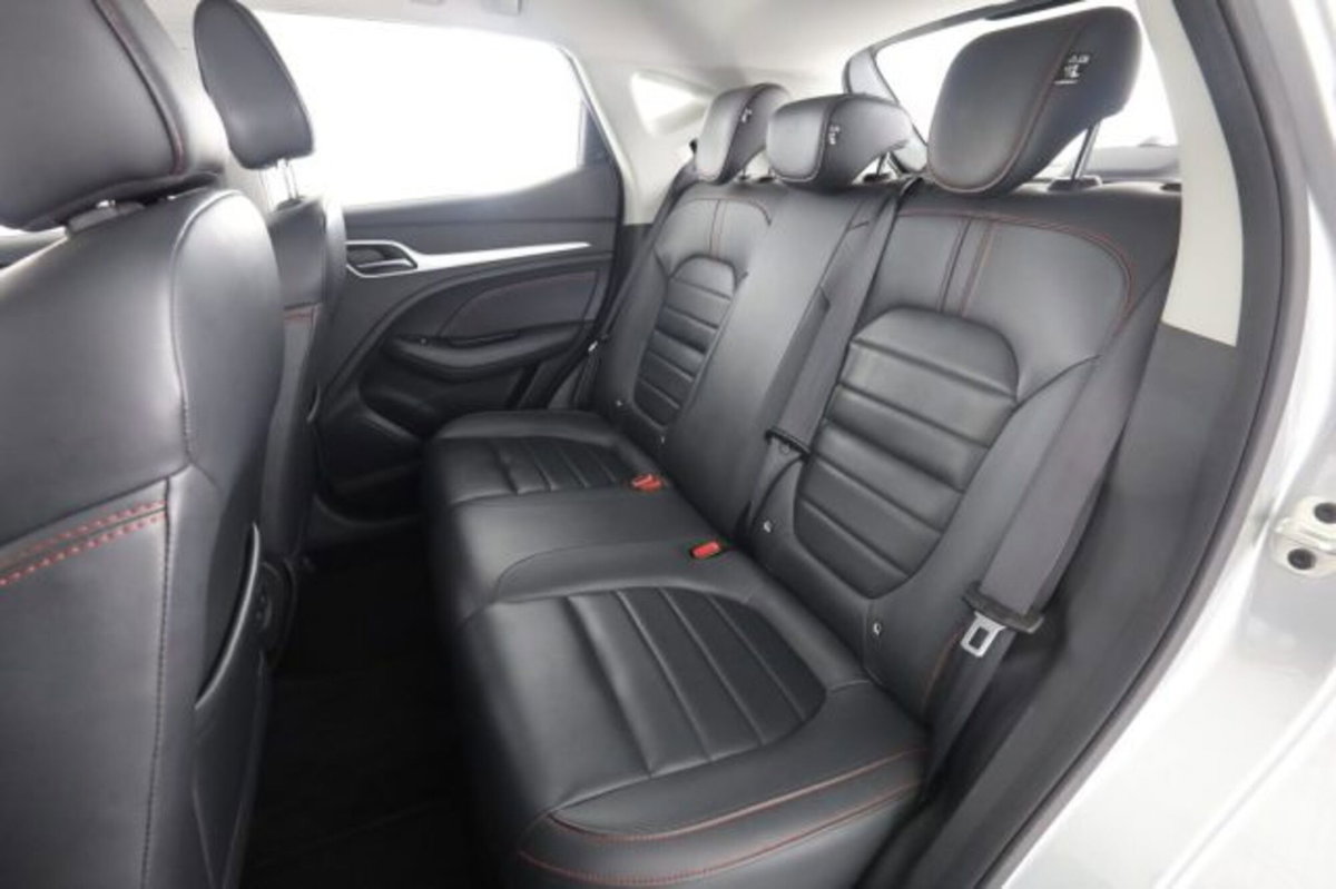 Mg ZS ZS 1.5 Luxury (3)