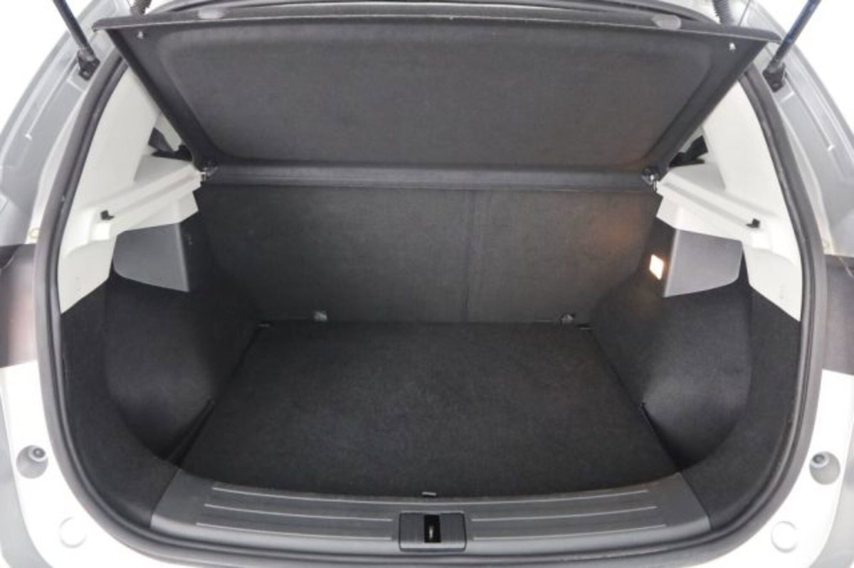 Mg ZS ZS 1.5 Luxury (6)