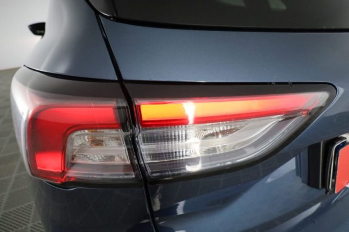 Ford Kuga 2.5 Plug In Hybrid 225 CV CVT 2WD ST-Line (10)