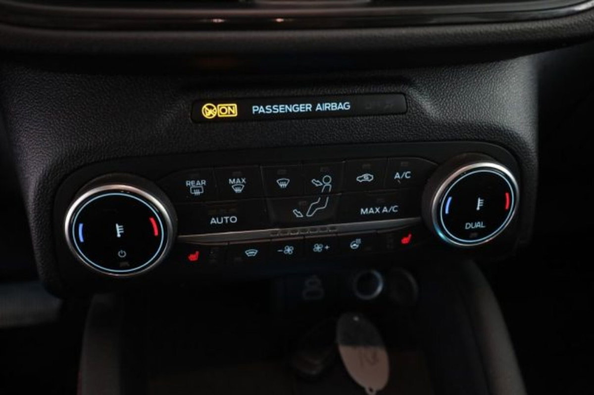 Ford Kuga 2.5 Plug In Hybrid 225 CV CVT 2WD ST-Line (13)