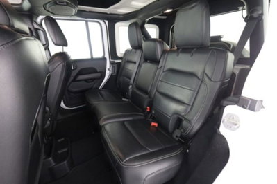 Jeep Wrangler Unlimited 2.2 Mjt II Sahara (3)
