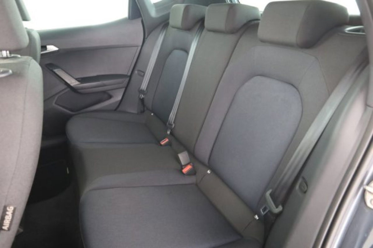 SEAT Arona 1.0 EcoTSI 115 CV DSG FR (3)