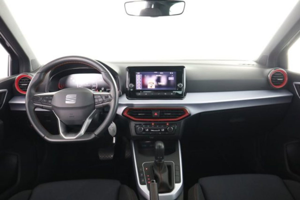 SEAT Arona 1.0 EcoTSI 115 CV DSG FR (4)