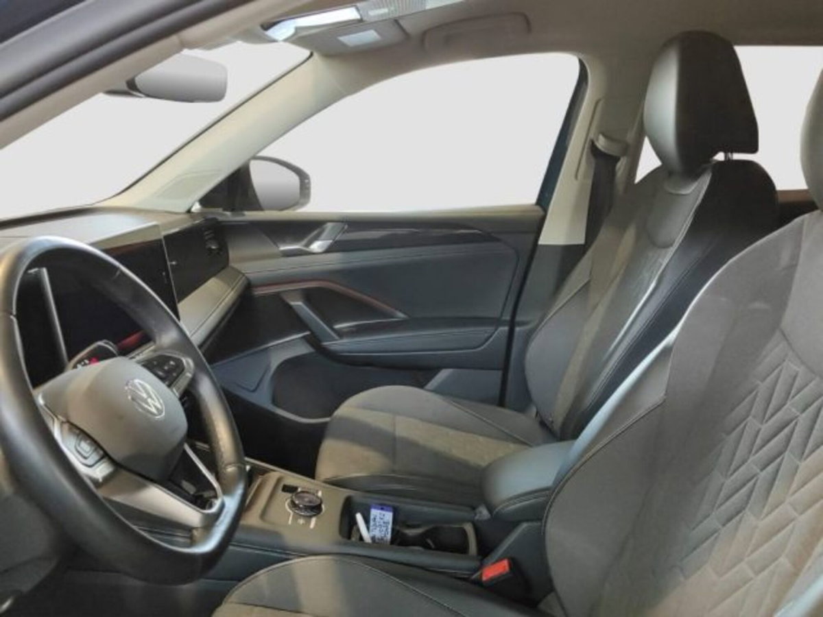 Volkswagen Tiguan 1.5 etsi Edition 130cv dsg (13)