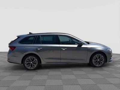 Skoda Octavia Station Wagon 2.0 TDI EVO SCR 150 CV DSG 4x4 Wagon Sportline (6)