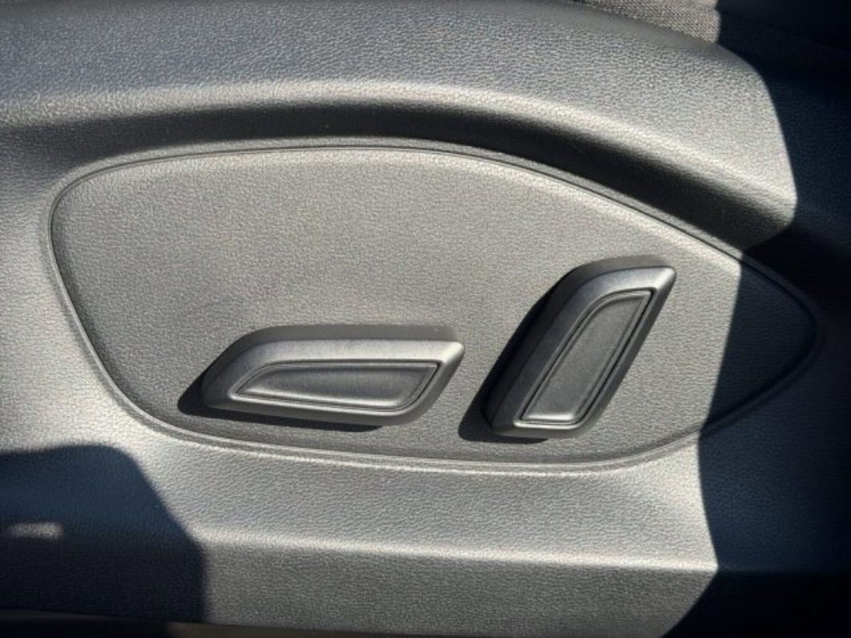 Mg ZS ZS 1.5 Luxury (18)